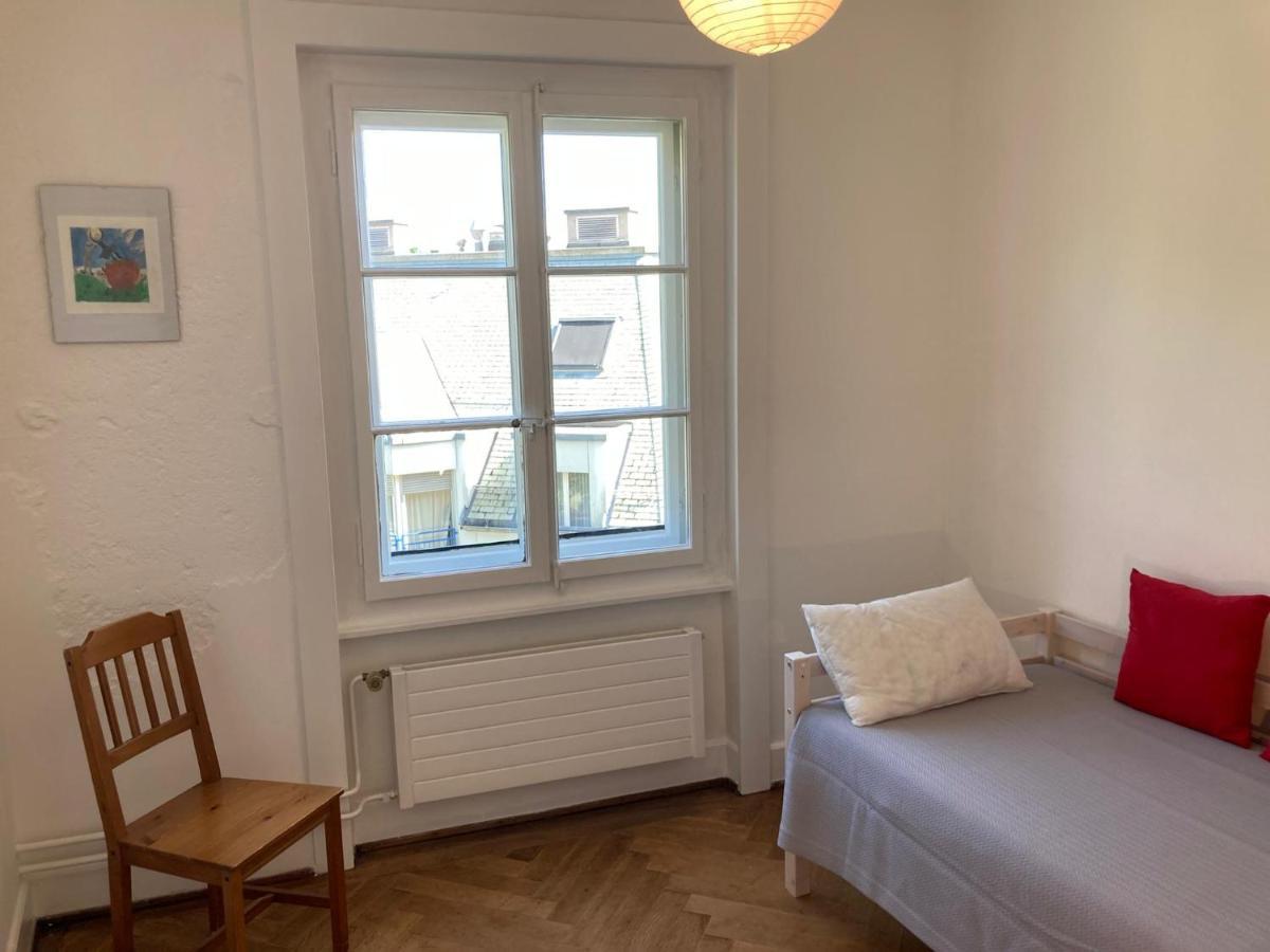 Charmant 2 Pieces Avec Parking Prive Lausanne Ngoại thất bức ảnh